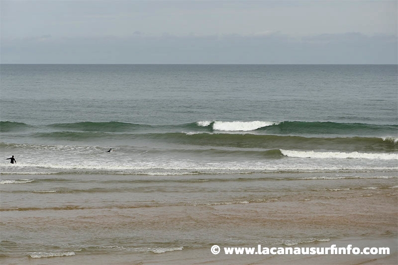 Lacanau Surf Info : surf report du  à 9h
