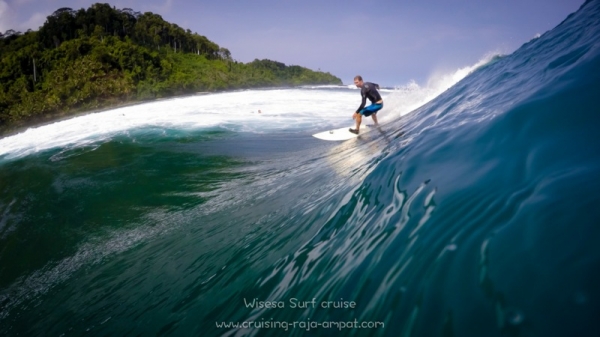Wisesa Surf Charters